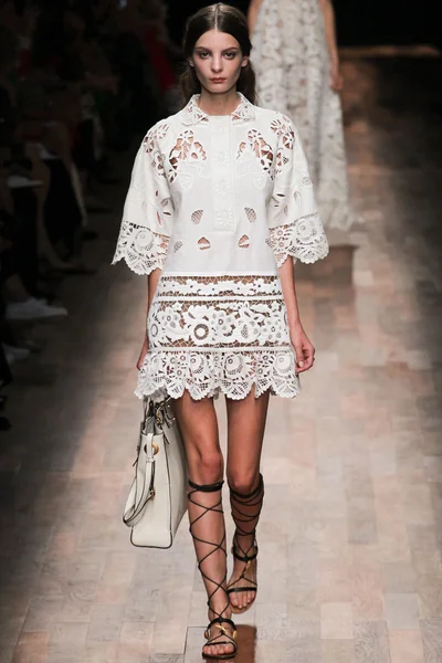 Look 39